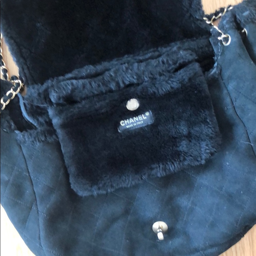 Chanel Handbag - Picture 3 of 5